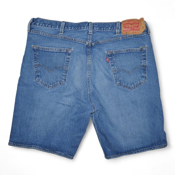Levi's 501 Men’s Size 36-38 Jean Shorts Stretch Denim Jorts Medium Wash Blue EUC - Picture 1 of 9